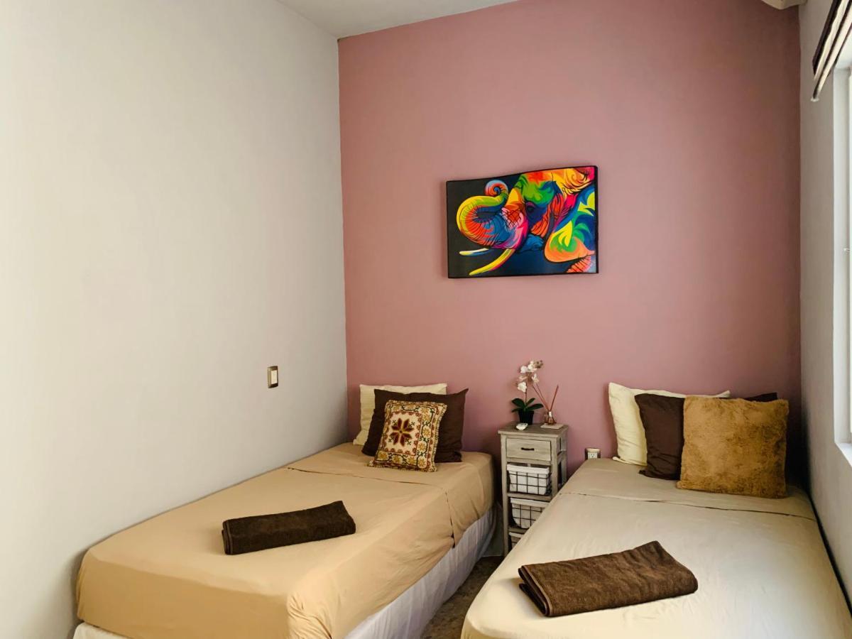 Ferienwohnung Franks House "Shared House" Cancún Exterior foto
