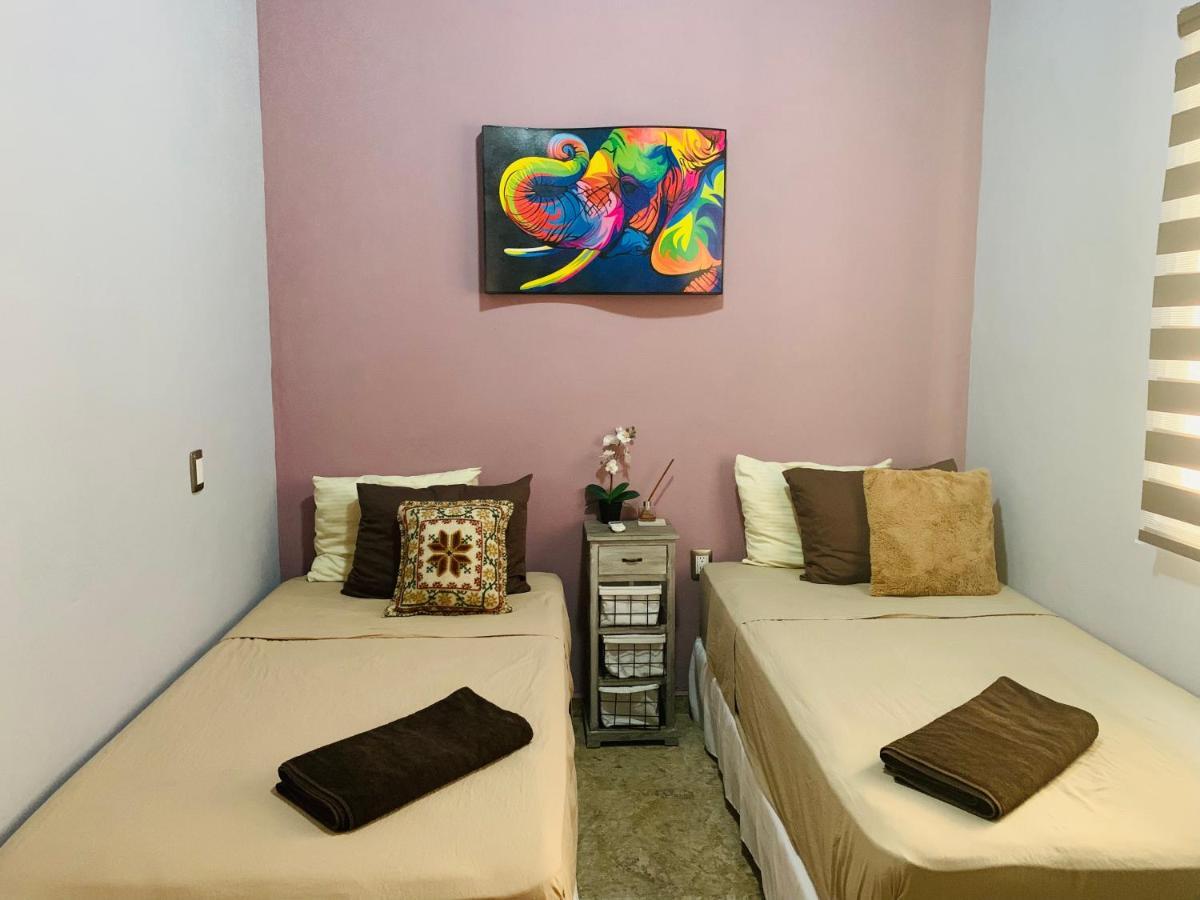 Ferienwohnung Franks House "Shared House" Cancún Exterior foto